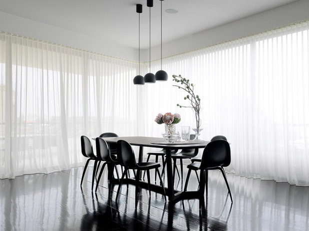 Contemporary Dining Room by Luigi Rosselli Architects