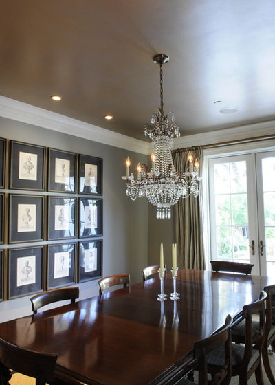 American Traditional Dining Room by Allison Cosmos
