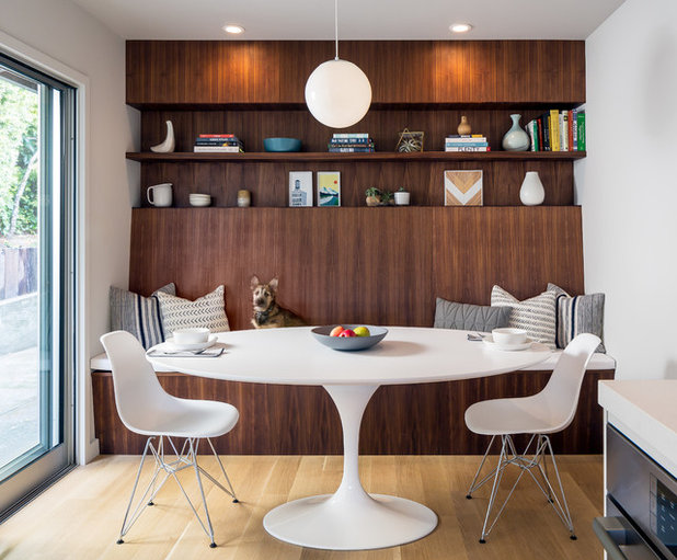 Midcentury Dining Room by building Lab, inc.