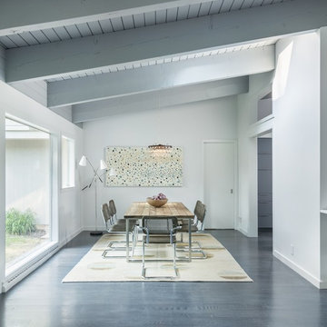 Mid-Century Modern in Lincoln
