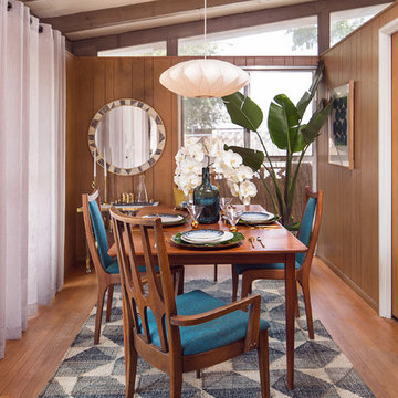 MID-CENTURY MODERN