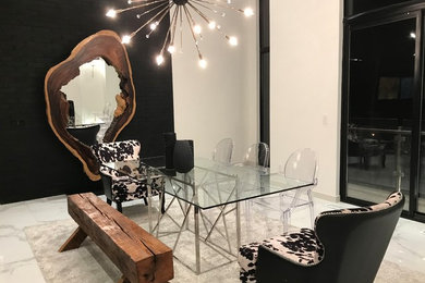 Dining room - modern dining room idea in Toronto