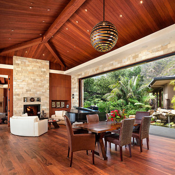 Modern Indoor-Outdoor Living with a Pacific Rim Influence
