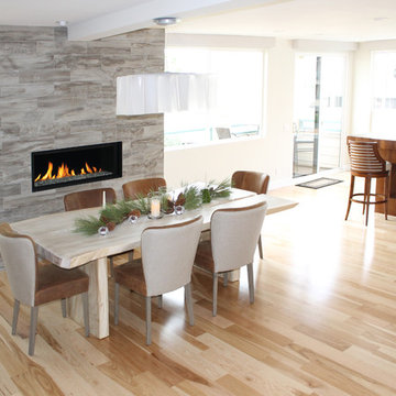 Modern Seaside Dining Room