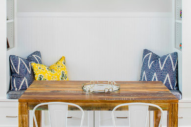 Inspiration for a coastal light wood floor kitchen/dining room combo remodel in Austin with gray walls and no fireplace