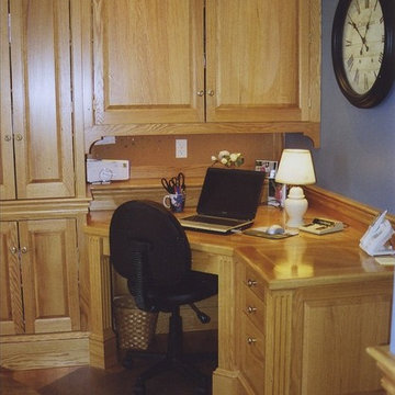 Oak Home office