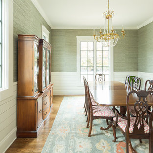 Farmhouse Dining Room With Green Walls Ideas 75 Beautiful Pictures August 2021 Houzz