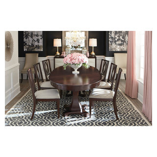 Bassett oval dining table online