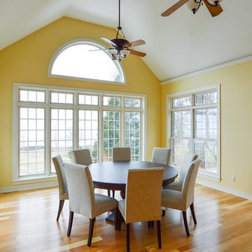 Round dining tables with traditional chairs