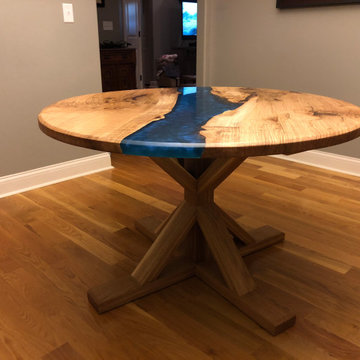 Round River Table