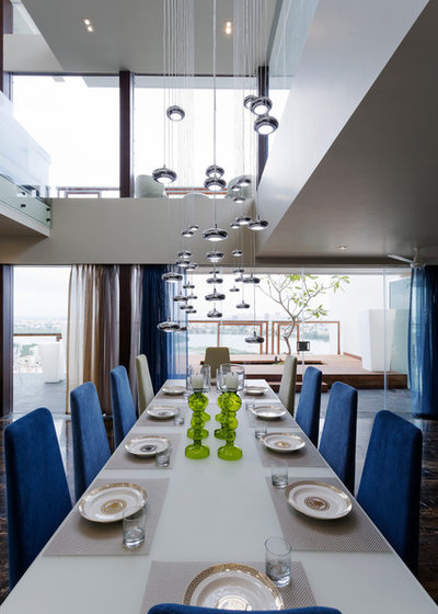 Contemporary Dining Room by Fulcrum Studio