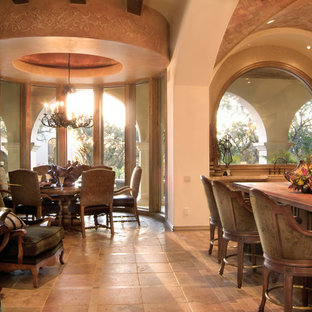 Idee per una sala da pranzo mediterranea