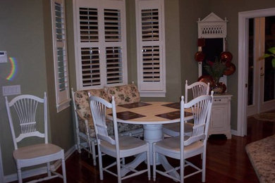 Example of a dining room design in Orlando
