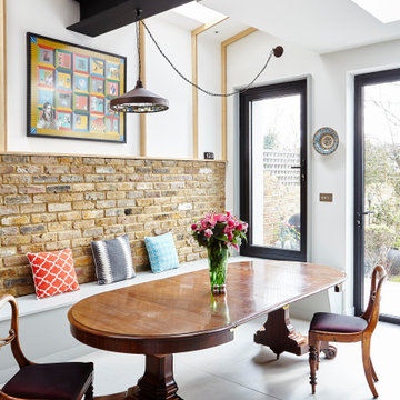 Side return extension with feature Beams