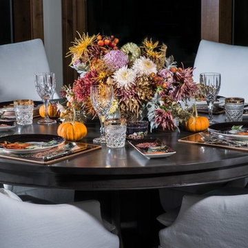 Slow Flowers: 35 Thanksgiving Centerpieces and Tabletop Decor Ideas