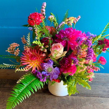 Slow Flowers August 2019 Inspiration: Summer Dahlias