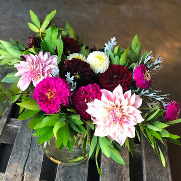 Slow Flowers August 2019 Inspiration: Summer Dahlias