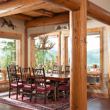 Snowy Elk Lodge | Kitchen Dining 2