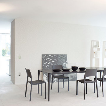 Sol Modern Dining Table by Bonaldo