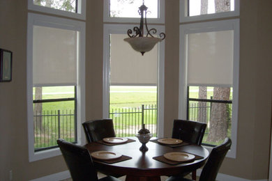 Traditional dining room in Houston.