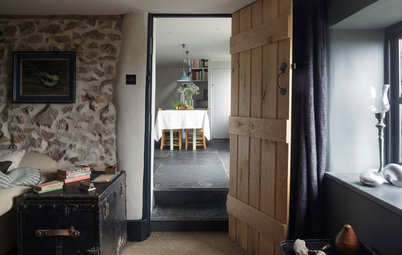 Houzz Tour: Simplicity a Virtue in an English Country Cottage