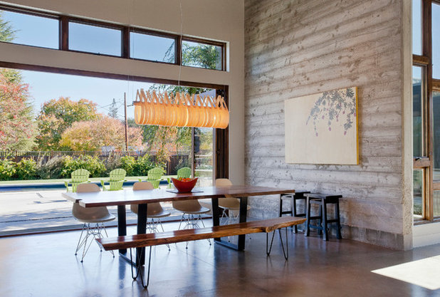 Modern Dining Room by Elevation Architects