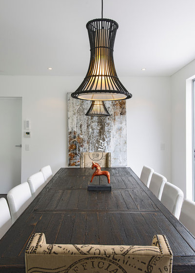 Contemporary Dining Room by CAPITAL BUILDING