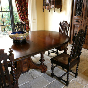 Stone Floor – Antique, Reclaimed Limestone ‘Dalle de Bourgogne’ pavers