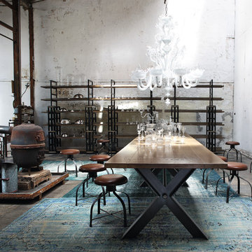 Syntaxe Dining Table