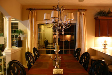 Example of a classic dining room design in Indianapolis