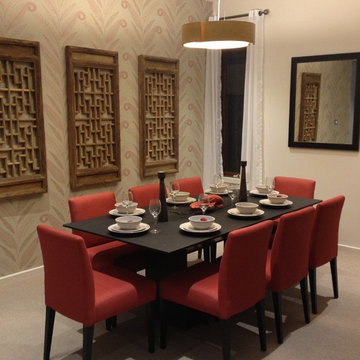 Templestowe, Dining Room with wallpaper and coral linen upholstered chairs