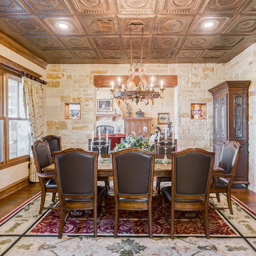 Texas Hill Country Home - Dining Room