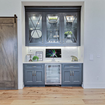 The Aurora : 2019 Clark County Parade of Homes : Dining Space Bar