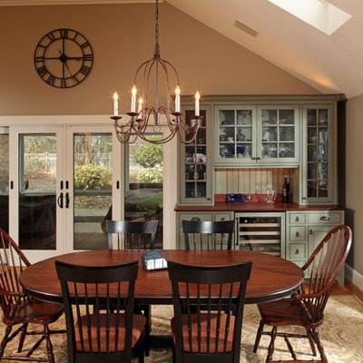 Inspiration for a timeless light wood floor kitchen/dining room combo remodel in Boston with beige walls