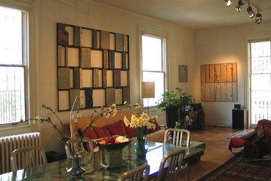 Example of a classic dining room design in San Francisco