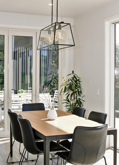 Contemporary Dining Room by Juliet Coleman Interior Design