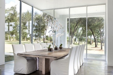 Inspiration for a transitional dining room remodel in New Orleans