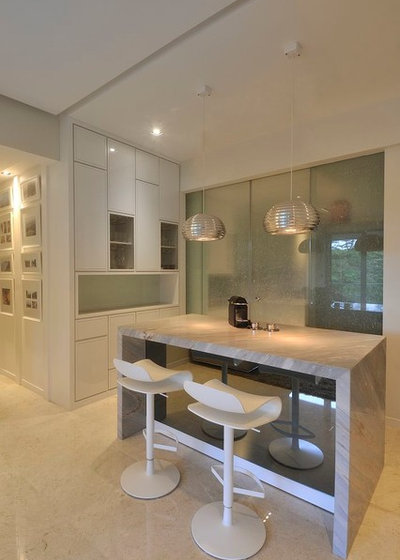 Modern Dining Room by Designed Design Associates (DDA)