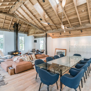 75+ Landhausstil Esszimmer mit Kaminumrandung aus Metall Ideen & Bilder