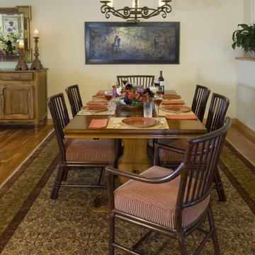 Traditional Dining Room