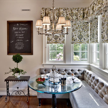 Traditional Dining Room