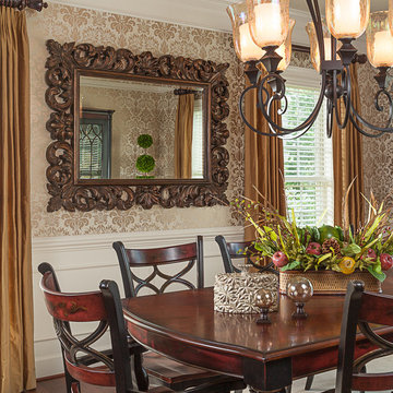 Traditional Dining Room Interior Design