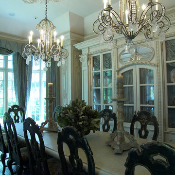 Traditional Dining Room