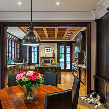 Traditional Dining Room