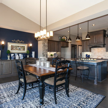 Traditional Dining Room
