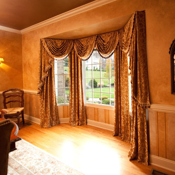 Traditional Dining Room