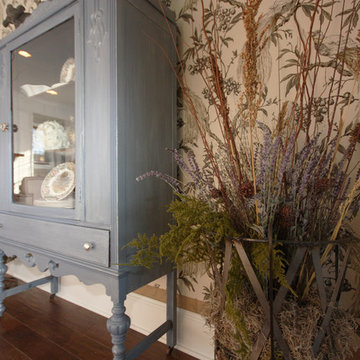 Trailside: Picturesque Porch