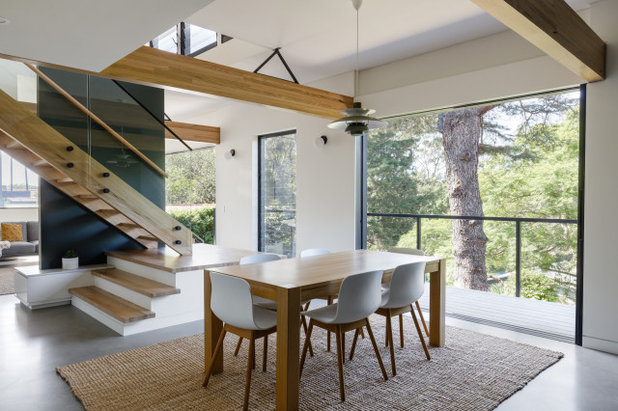 Contemporary Dining Room by Bayside Built