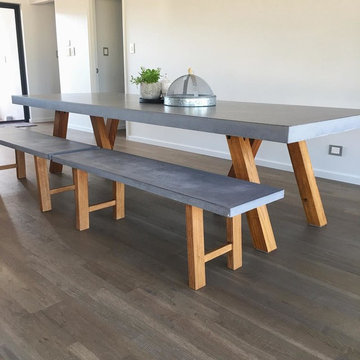 Tripod Table with bench seats