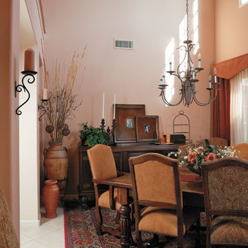 Tuscan dining room
